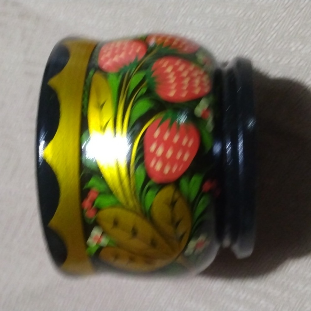 Hand Painted Lacquered Wooden Trinket Box - Picture 5 of 8